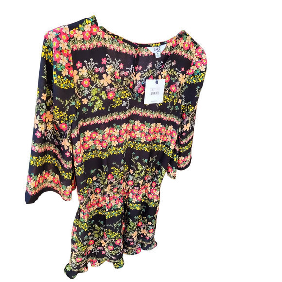Host pick BB Dakota New Floral Drawstring Pockets  Bell Sleeves Shorts Jumper‎ - Picture 1 of 11
